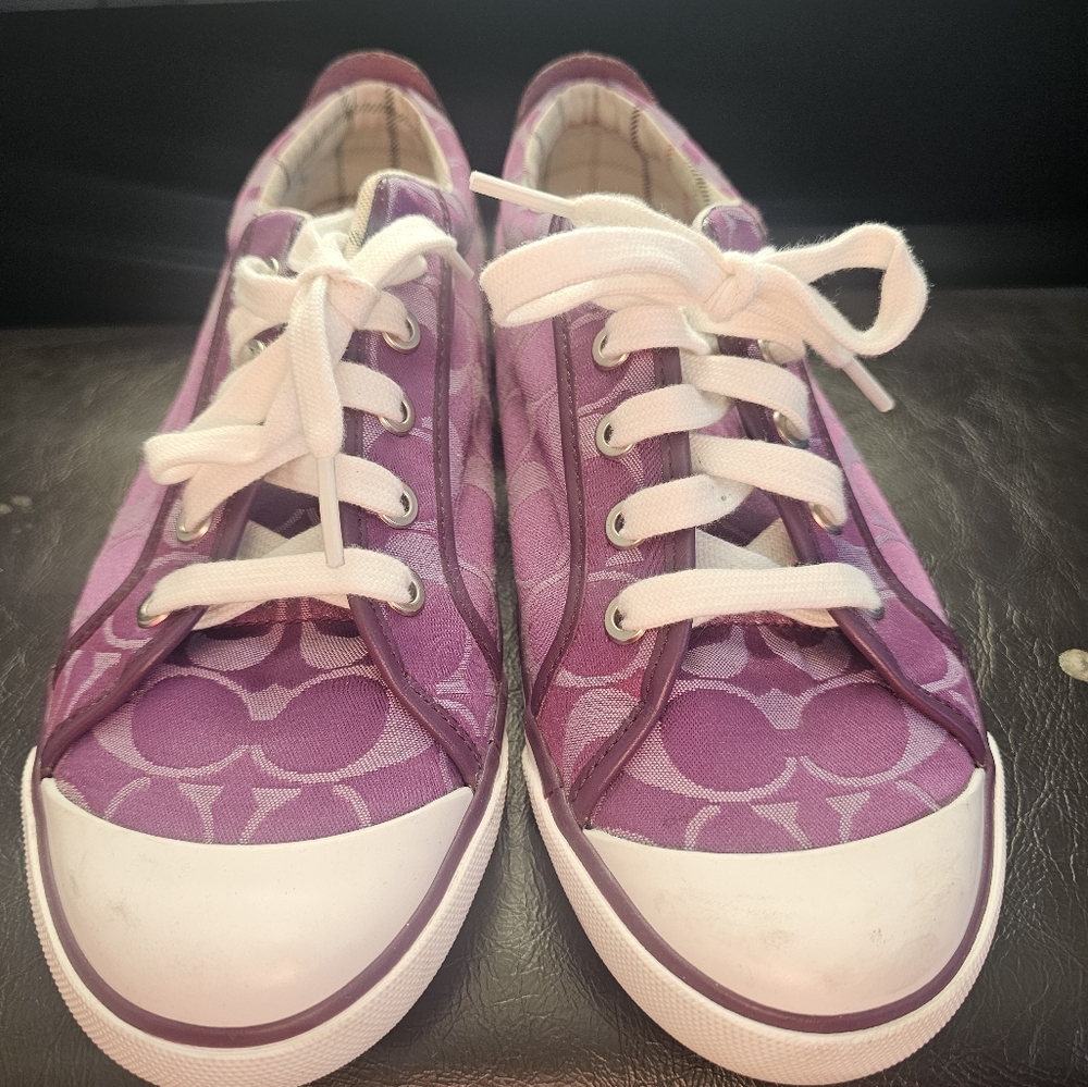 COACH! BARRETT STYLE  PURPLE SNEAKERS! NEW W/O TAGS !!